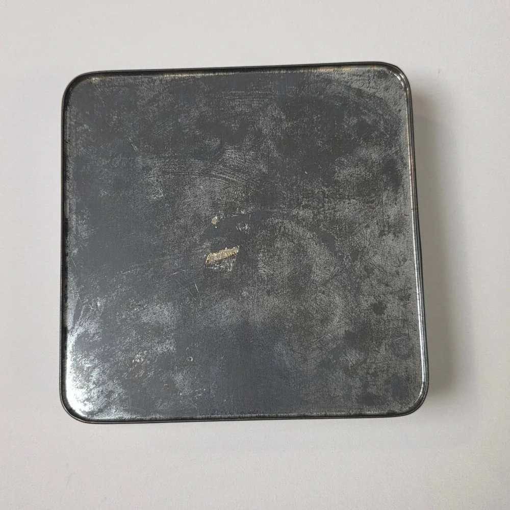 Benne Wafers Cookie Tin Hilton Head Island SC Low Country Adventures 6in Vintage